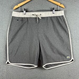 Vuori Banks Shorts Mens XXL Grey Athletic 7 Inseam Performance Zip Pockets
